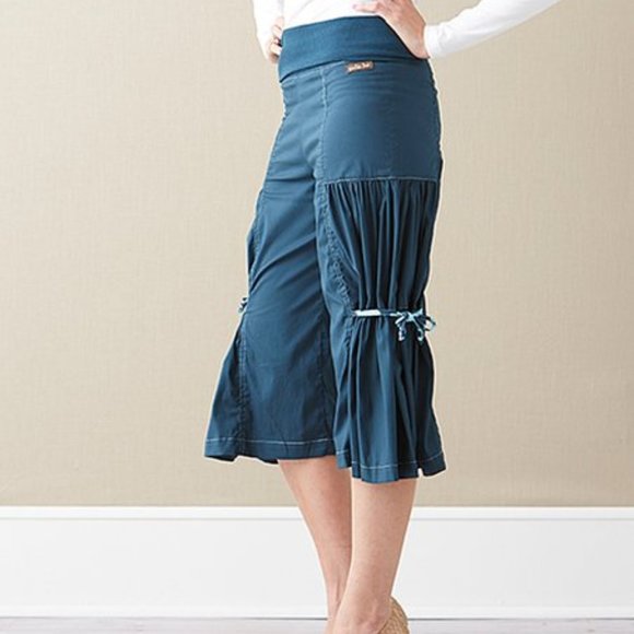 Matilda Jane Teal Cropped Pants - Picture 1 of 2